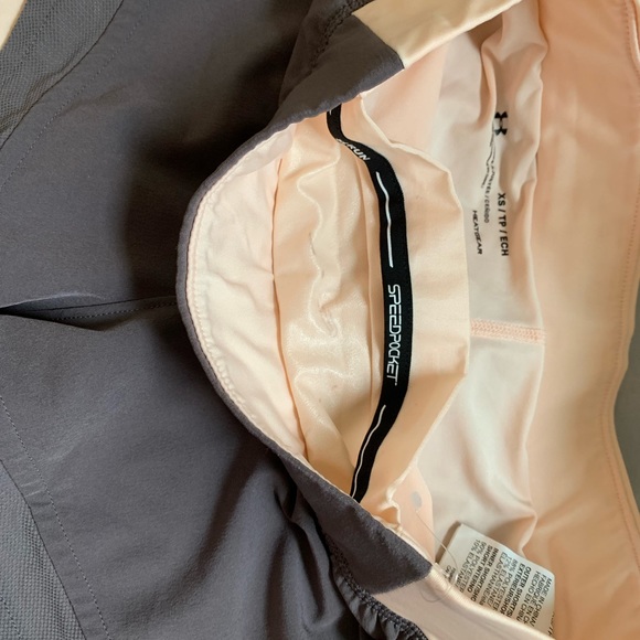 Under Armour Qualifier Speedpocket 2 in 1 Short - Picture 4 of 5